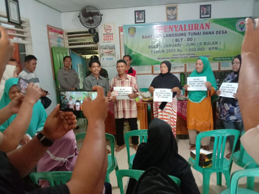 Desa Pekik Nyaring telah menyalurkan BLT-DD kepada 30 kpm di tahun 2025 
